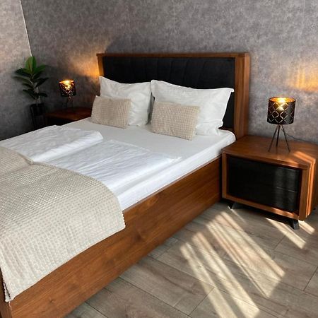 Livi Apartment 1 Satu Mare Eksteriør bilde